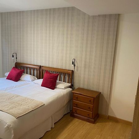 Apartamentos Palacio Azcarate Calle Calvario 仕格莱 外观 照片