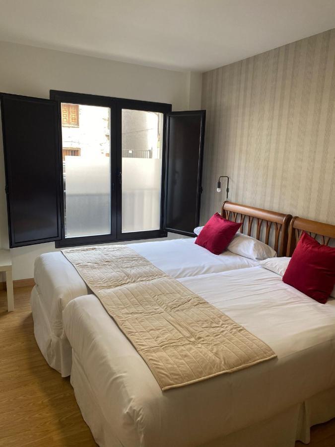 Apartamentos Palacio Azcarate Calle Calvario 仕格莱 外观 照片