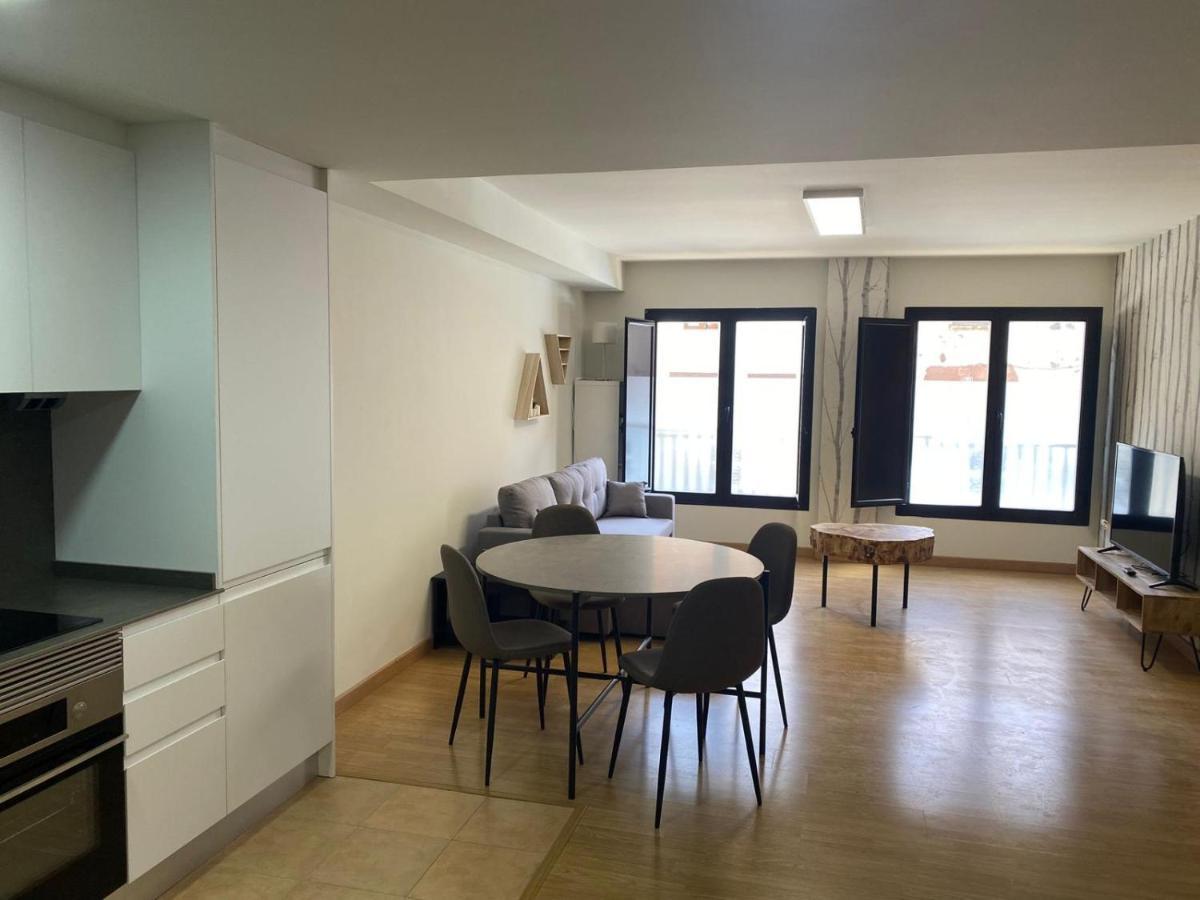 Apartamentos Palacio Azcarate Calle Calvario 仕格莱 外观 照片