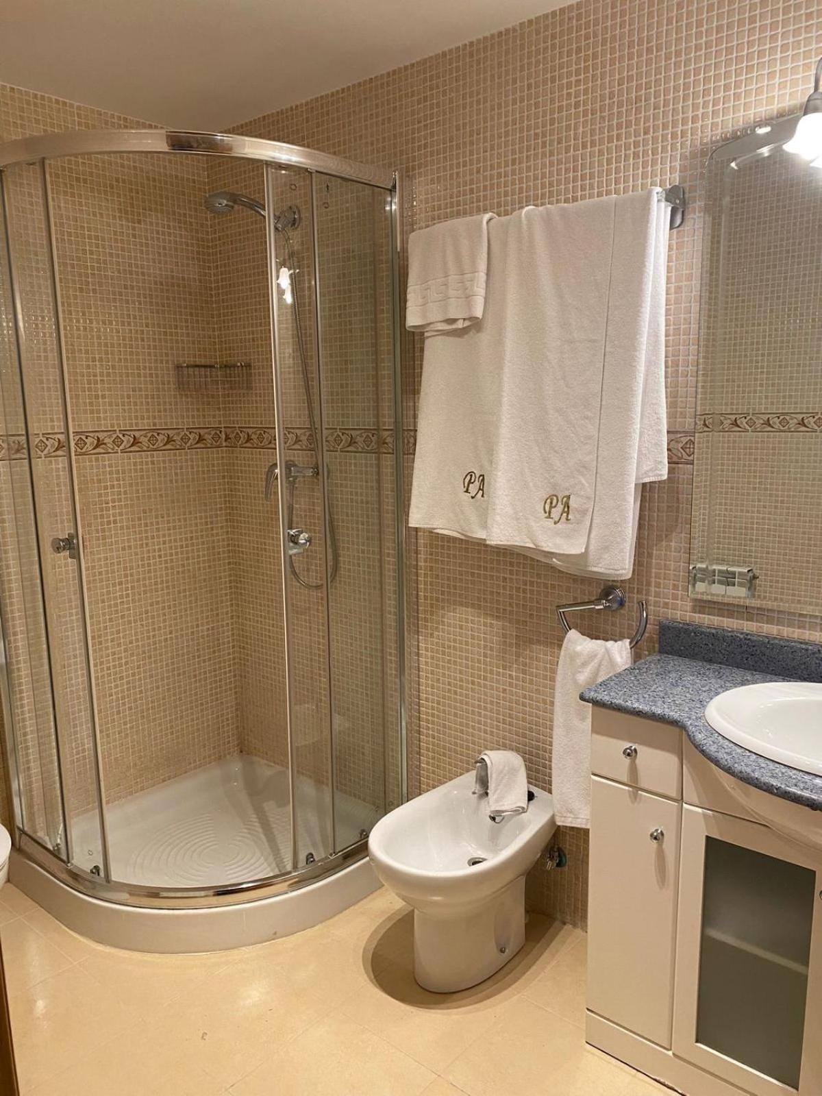 Apartamentos Palacio Azcarate Calle Calvario 仕格莱 外观 照片