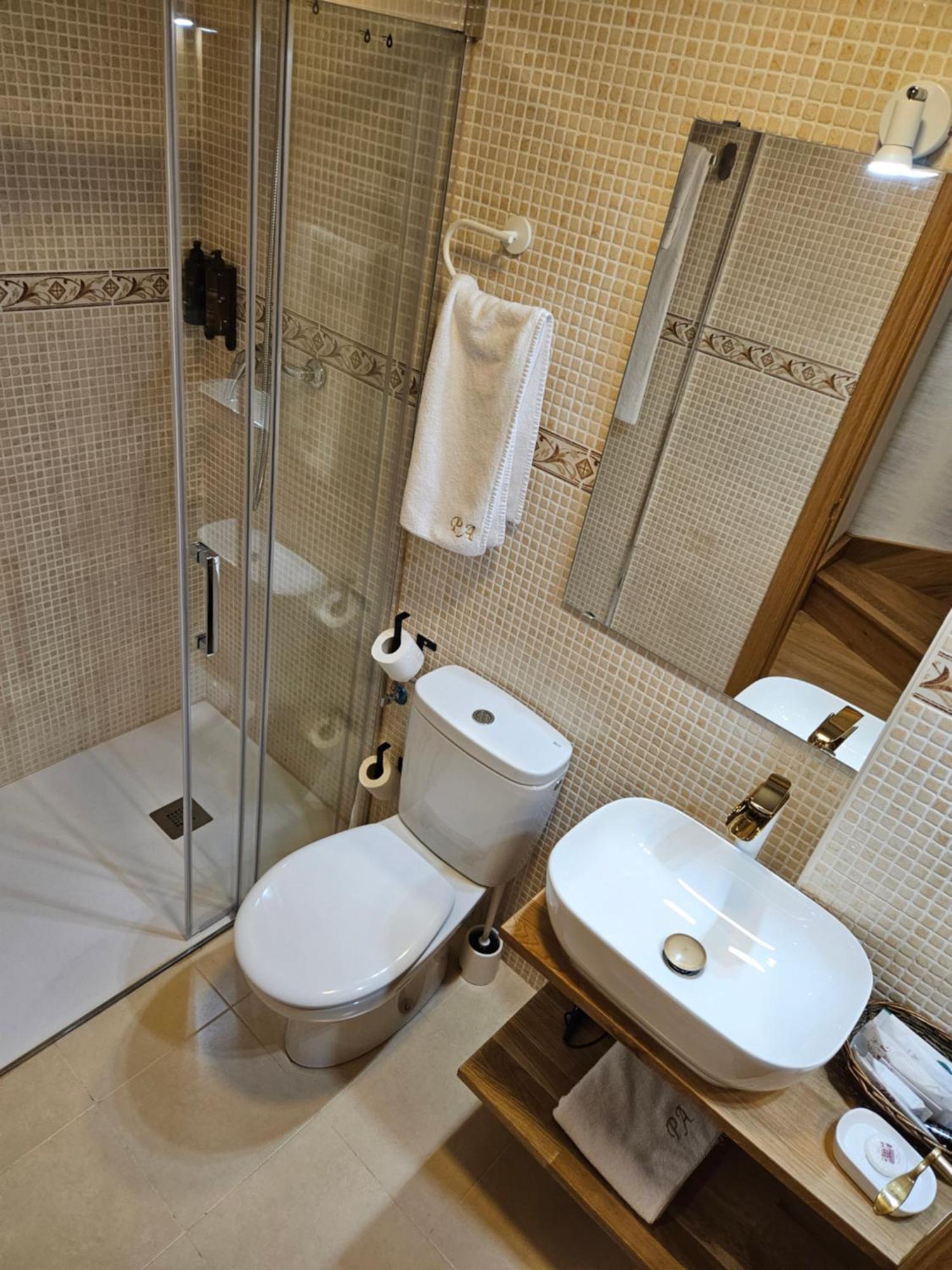 Apartamentos Palacio Azcarate Calle Calvario 仕格莱 外观 照片