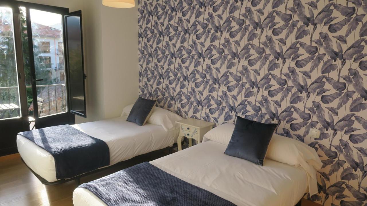 Apartamentos Palacio Azcarate Calle Calvario 仕格莱 外观 照片